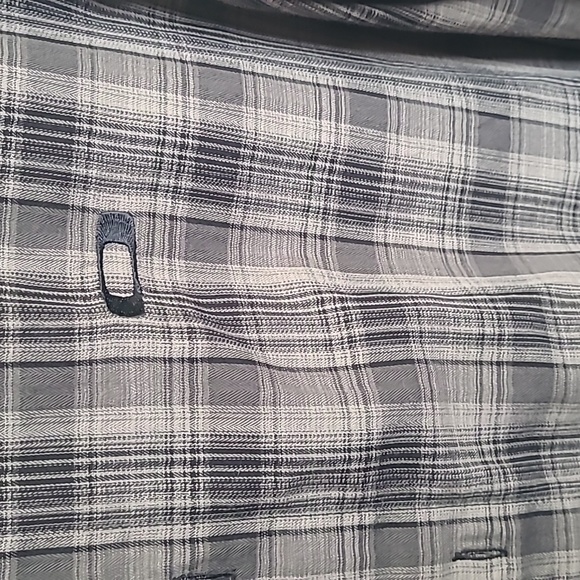 Men's Oakley button down shirt - Picture 3 of 4